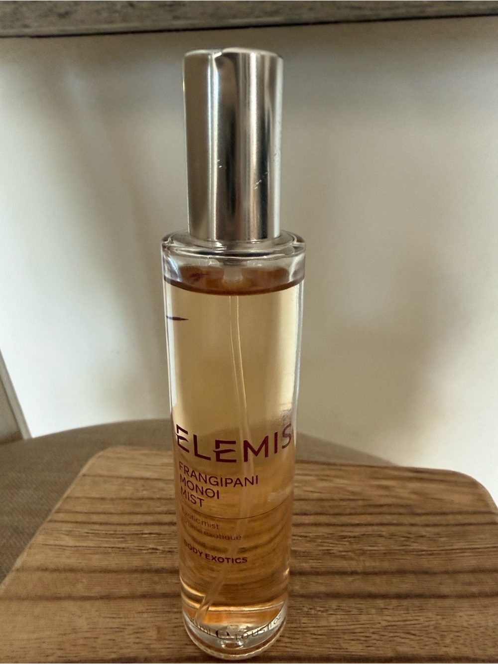 ELEMIS Gold-Toned Body Mist with Silver Cap